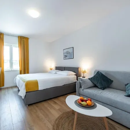Studio-apartment Mit Meerblick Apartman